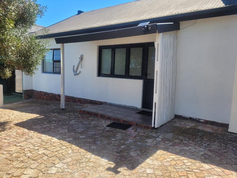 4 Bedroom Property for Sale in Kleinbaai Western Cape
